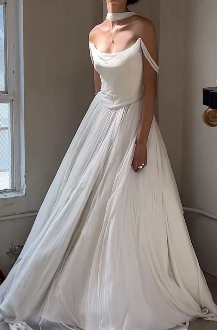 Off Shoulder White Beautiful Wedding Dress Long Formal Dresses cg25358