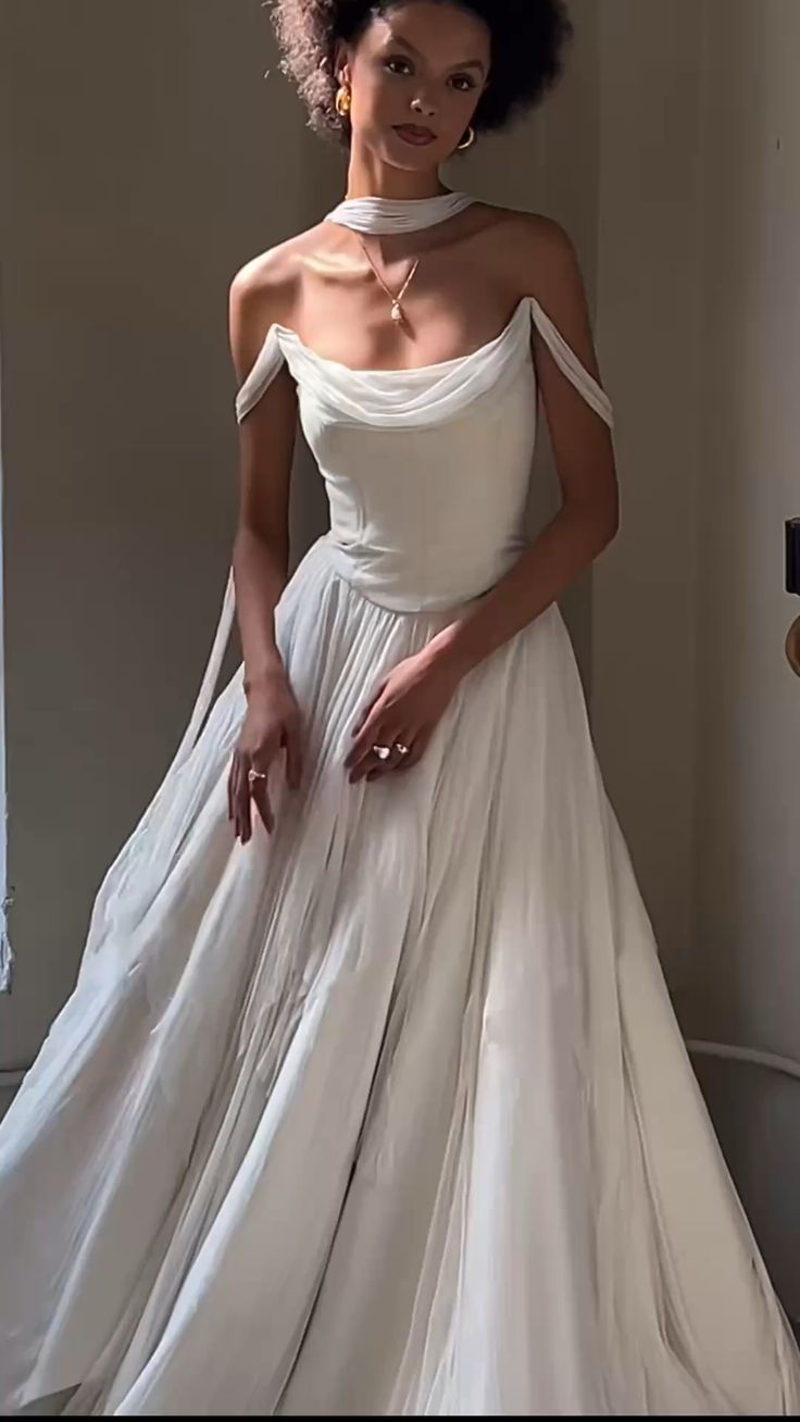 Off Shoulder White Beautiful Wedding Dress Long Formal Dresses cg25358