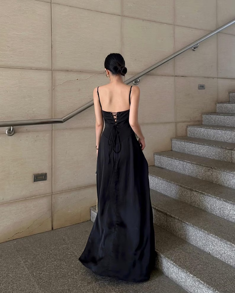 Spaghetti Straps Black A Line Long Prom Dresses cg25147