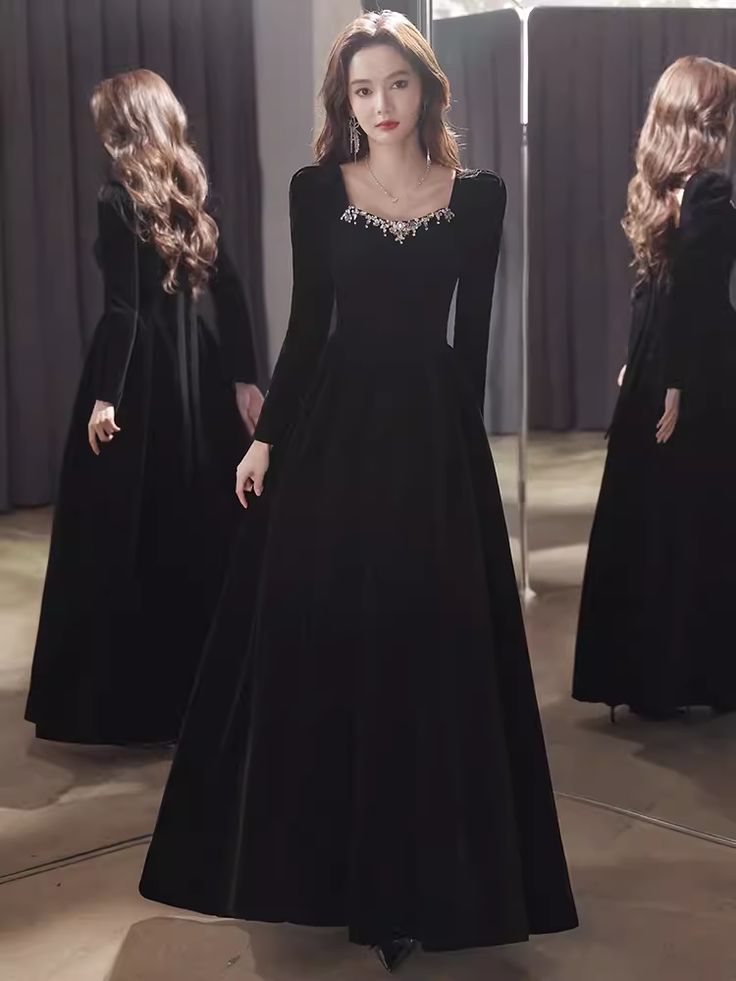Beautiful A line Long Sleeves Black Velvet Long Prom Dress cg25136