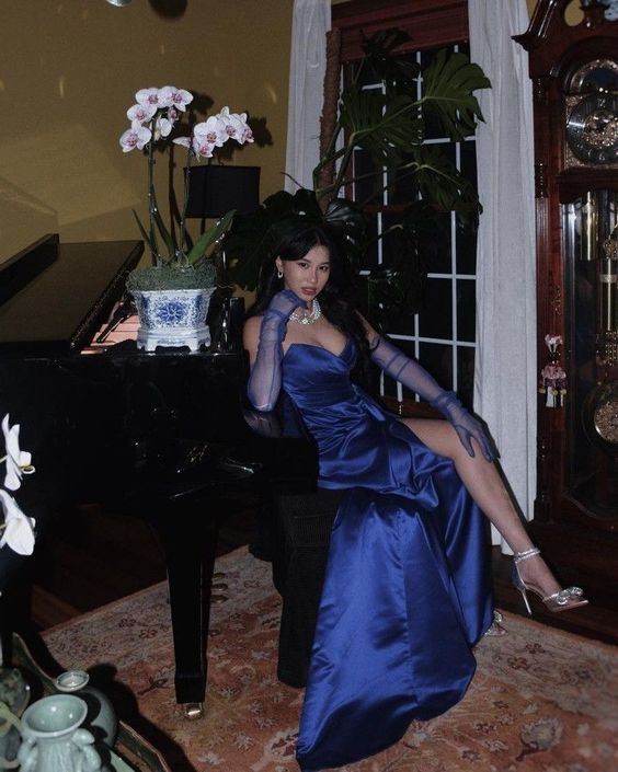 Satin Slit Prom Dresses Birthday Outfits Elegant Party Gown With Gloves cg25178