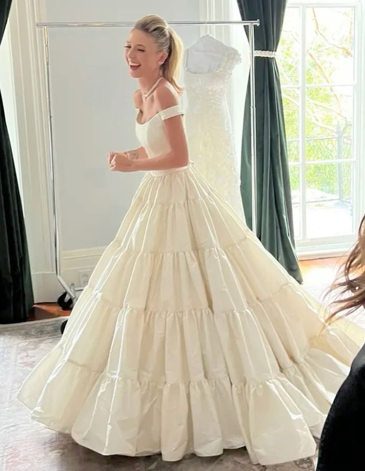 A line Sexy Wedding Dresses Off The shoulder Bride Dress For Women cg25096