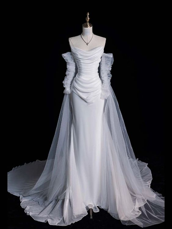 White Mermaid Long Sleeve Wedding Dress cg25055