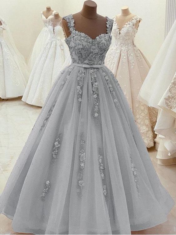 Gorgeous Sweetheart Neck Beaded Gray Lace Prom Dresses cg11682