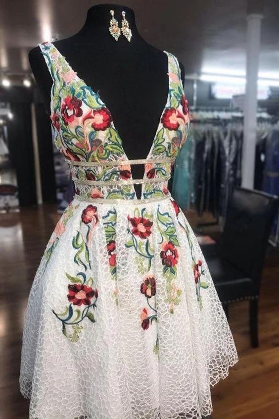 A-Line White Short Homecoming Dress With Floral cg23307