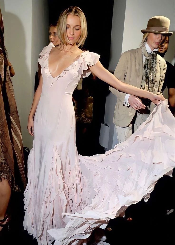 Pretty Mermaid V neckline Long Chiffon Prom Dresses Charming Evening Dress    cg25356