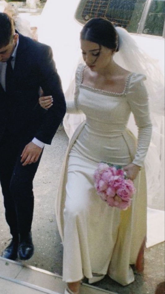 A line square neck long sleeves wedding dress    cg25438