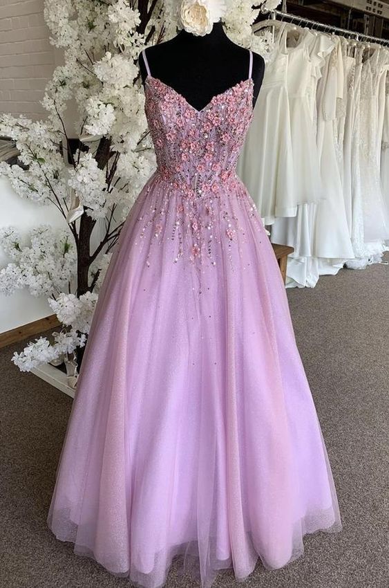 Lovely V Neck Lace Appliqué Prom Dress      cg23324
