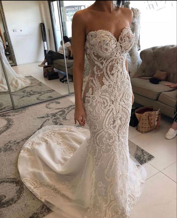 Elegant Sweetheart Tulle Lace Mermaid Wedding Dress Trailing prom dress       cg23538