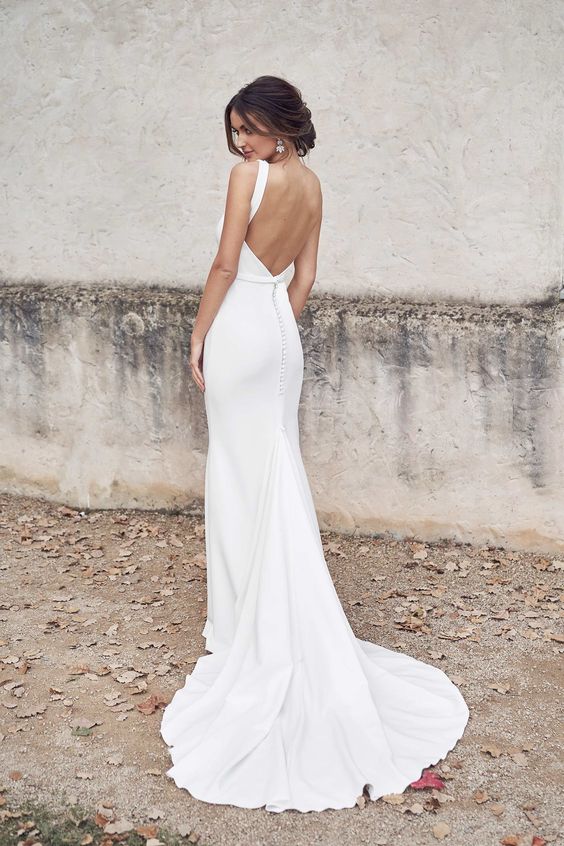 Chic Mermaid V Neck Open Back White Heavy Satin Wedding Dresses with Button Prom Dresses       cg23579